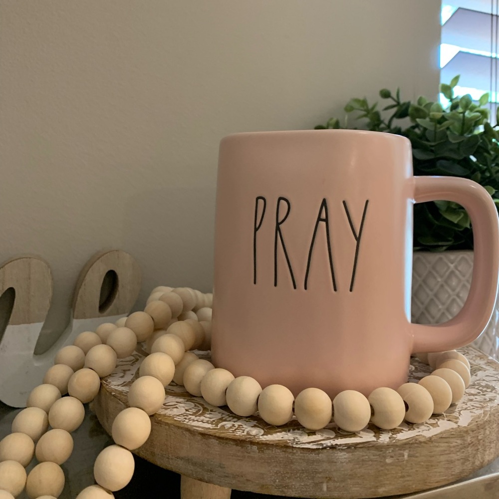 Rae Dunn, PRAY, Mug